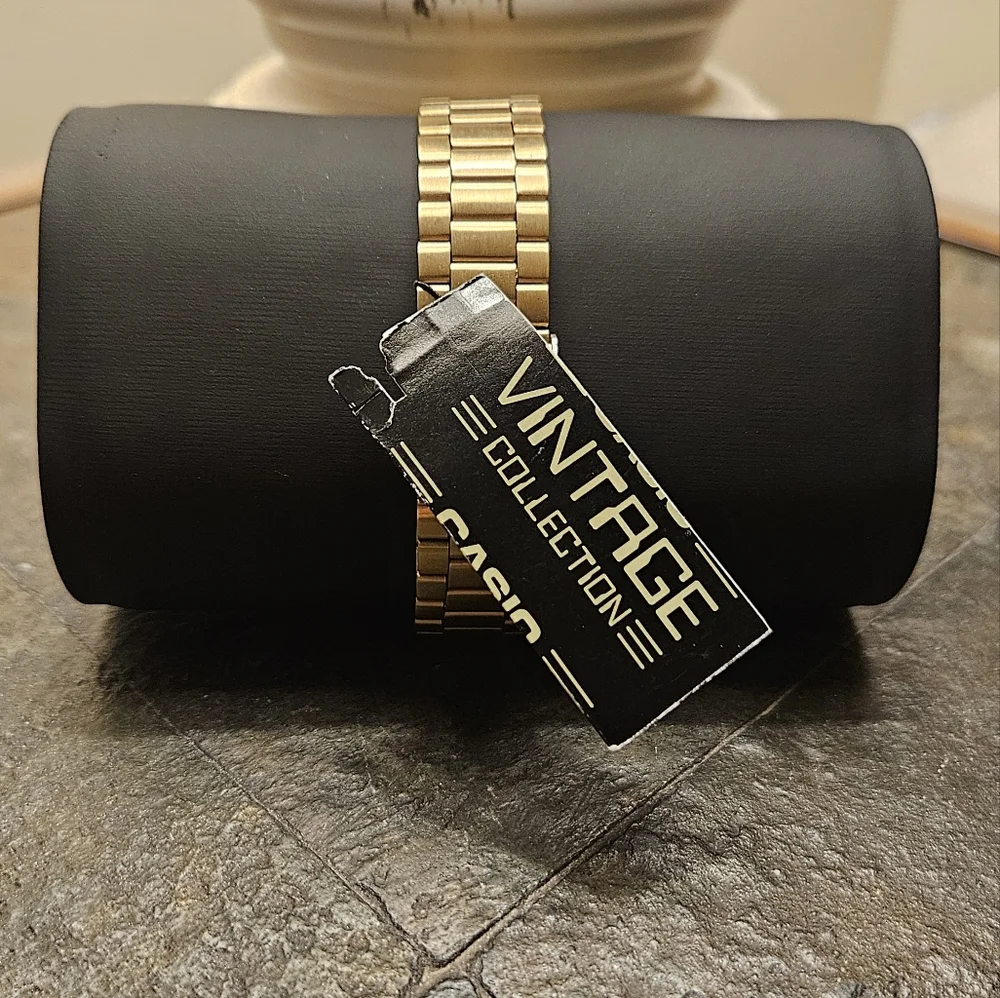 Men's Digital Vintage Gold-Tone Stainless Steel Bracelet Watch 39x39mm A168WG - Picture 2 of 4